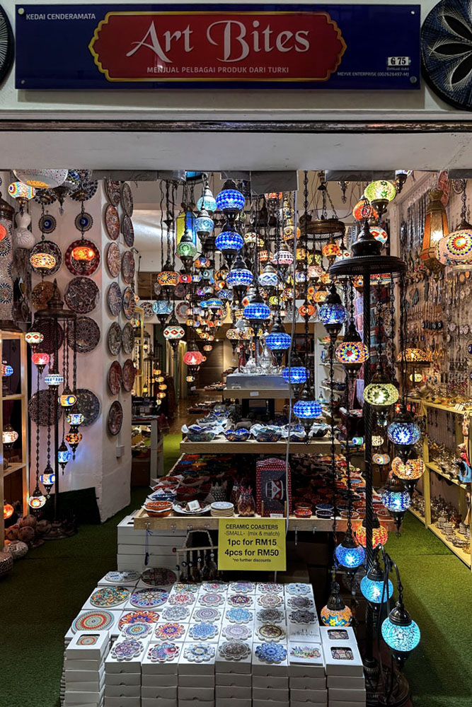 Central Market (Pasar Seni) Что посмотреть в Куала-Лумпуре