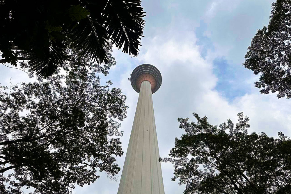 Телебашня Menara в Куала-Лумпуре