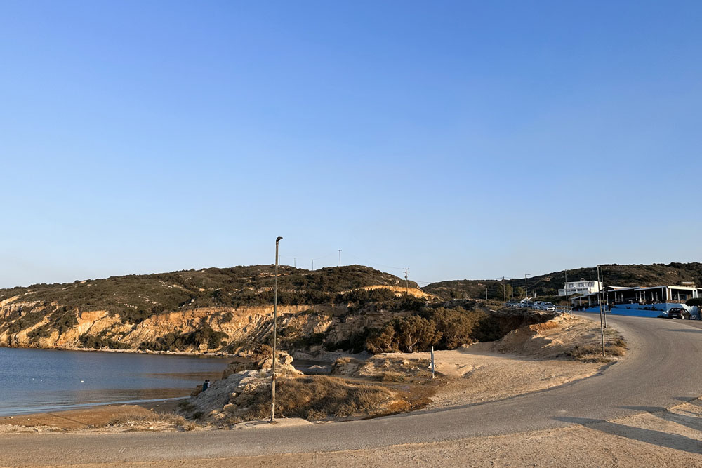пляж Limnionas Beach