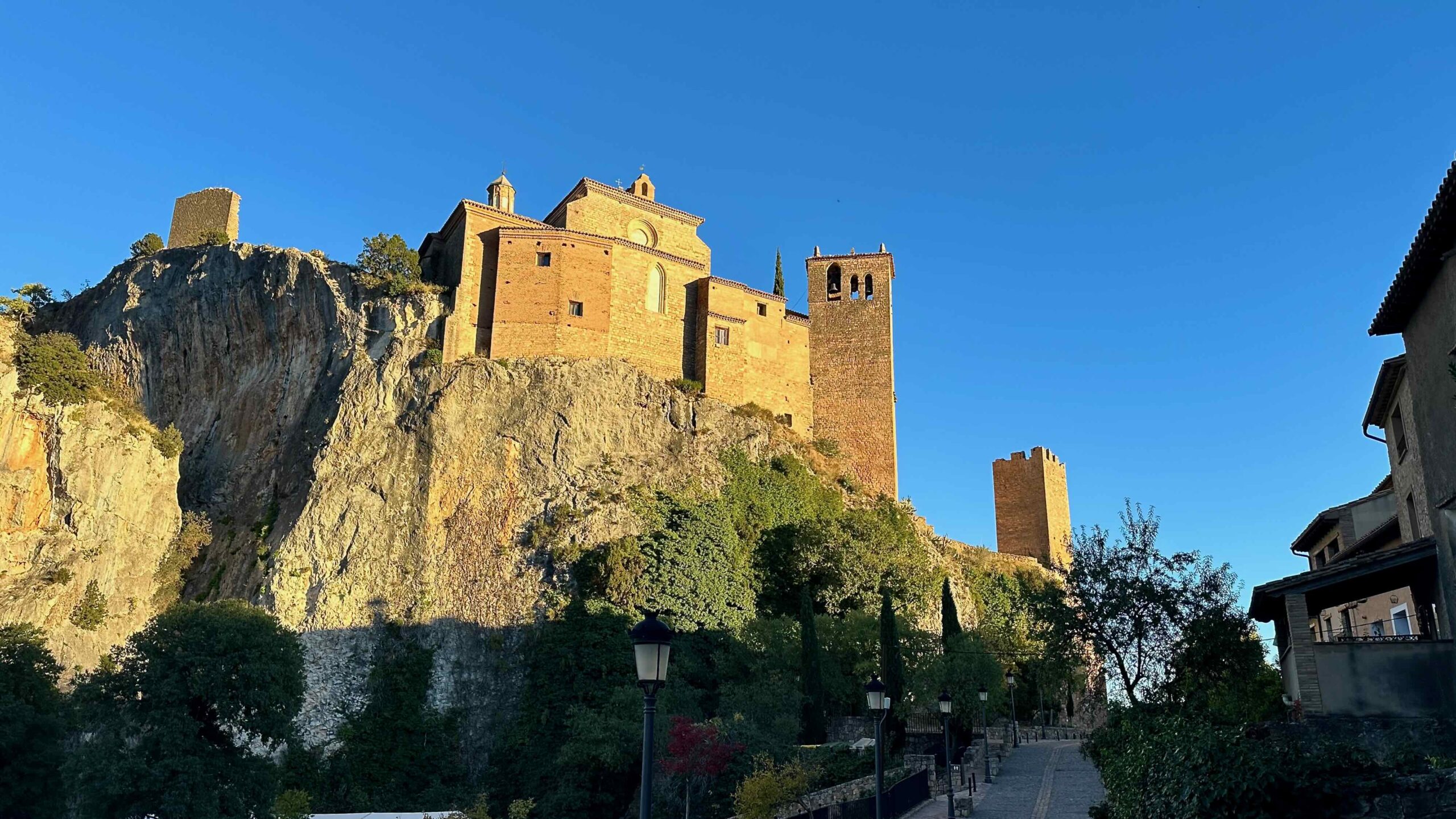 Алькесар (Alquézar)